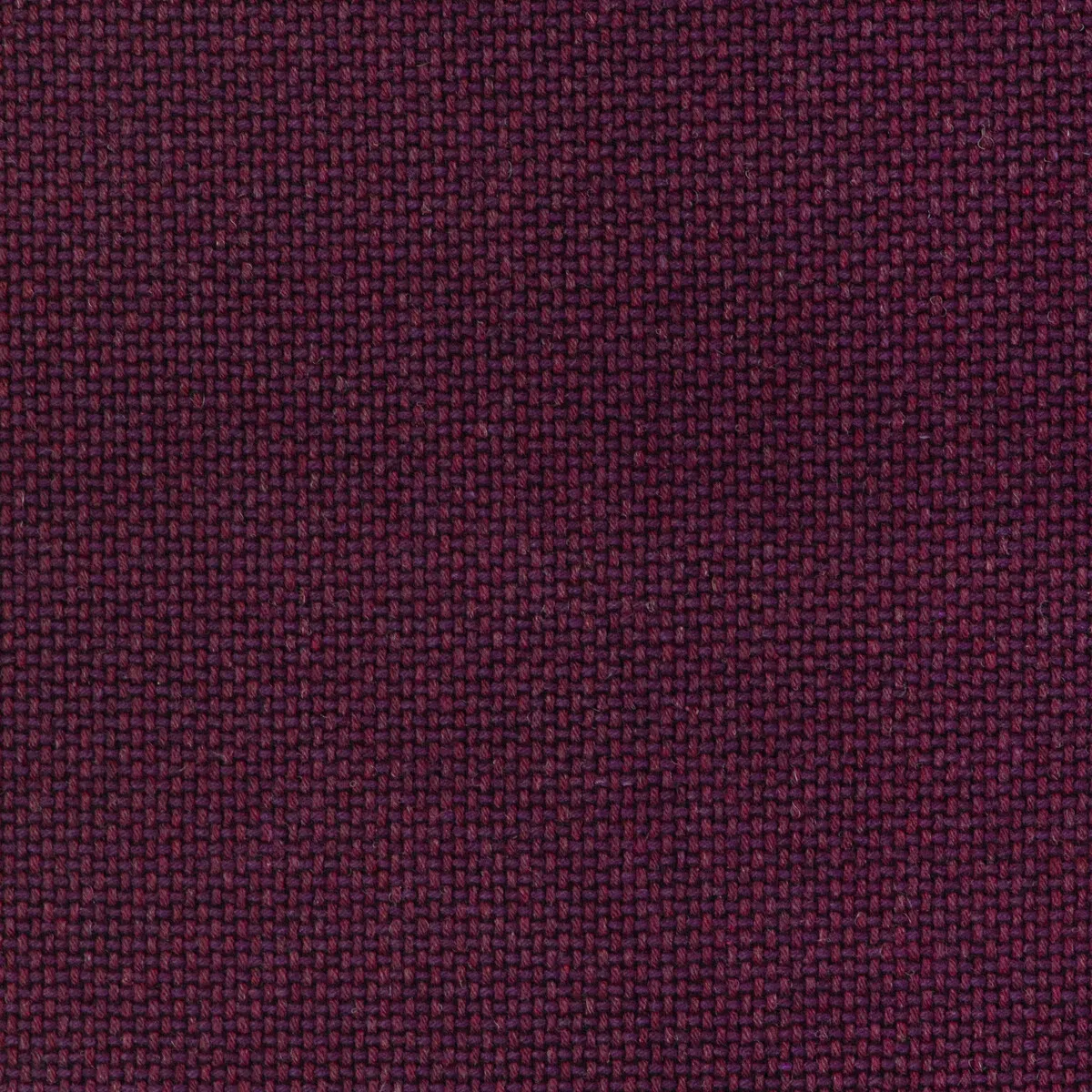 10661-kravet-easton-wool-blackberry-fabric-1.webp