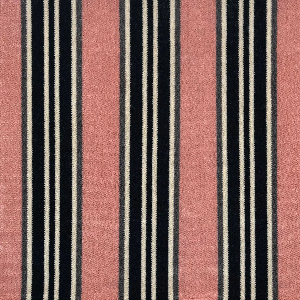 Gastón y Daniela Tucha Rosa Fabric 1 1108-gast-n-y-daniela-tucha-rosa-fabric-1.webp