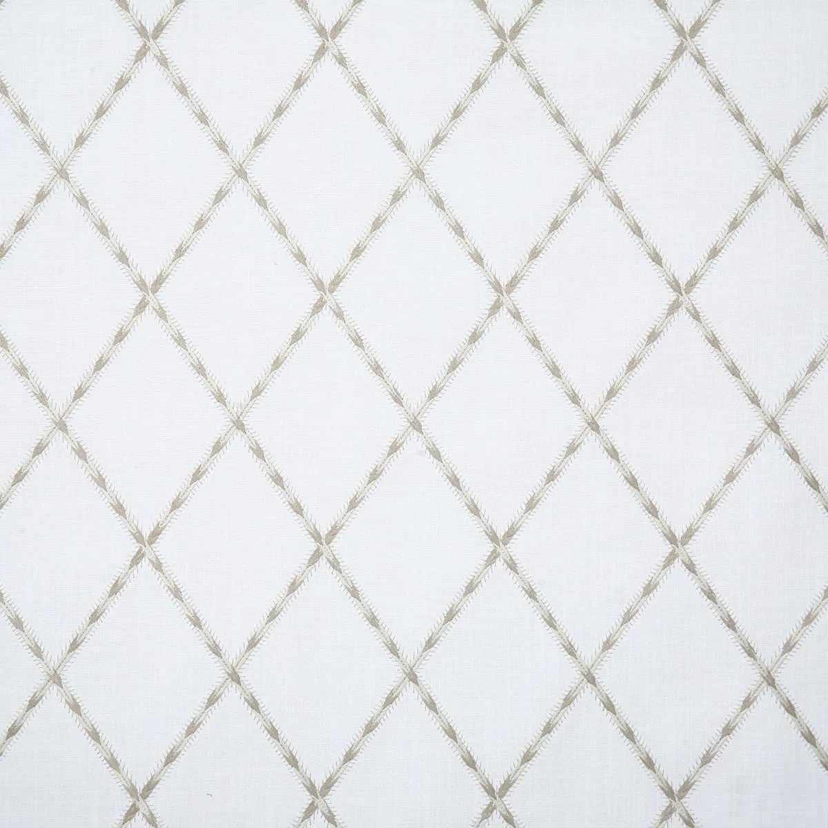 1445-pindler-pindler-guthrie-linen-fabric-1.webp