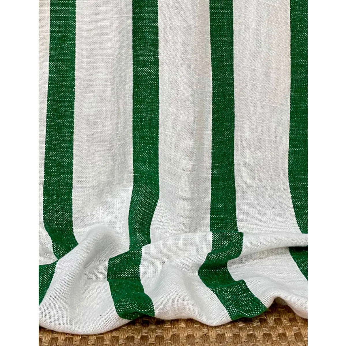 170-gast-n-y-daniela-barwa-verde-fabric-1.webp