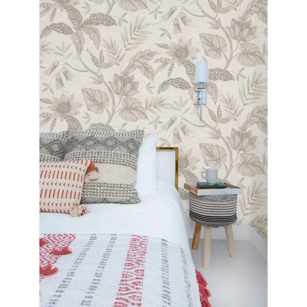 2328-seabrook-designs-rainforest-leaves-ivory-daydream-gray-wallpaper-1.webp