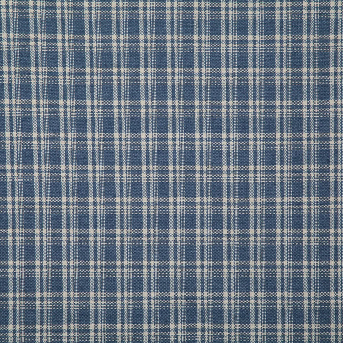 Pindler & Pindler Collin Lake Fabric 1 2699-pindler-pindler-collin-lake-fabric-1.webp