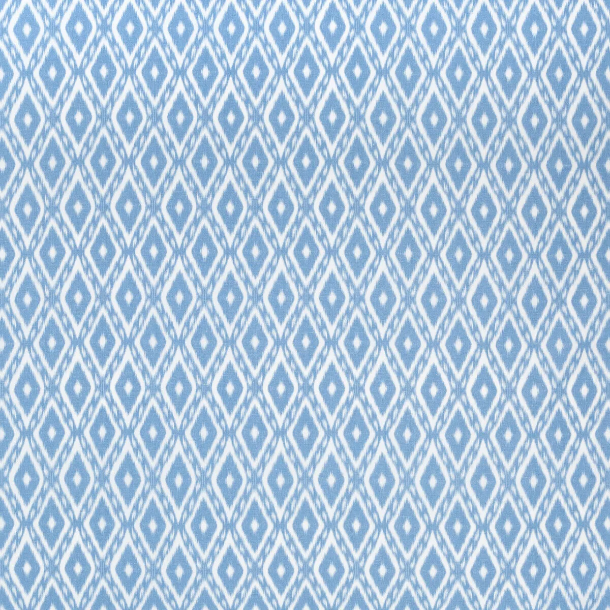 4140-lee-jofa-bartow-print-blue-fabric-1.webp
