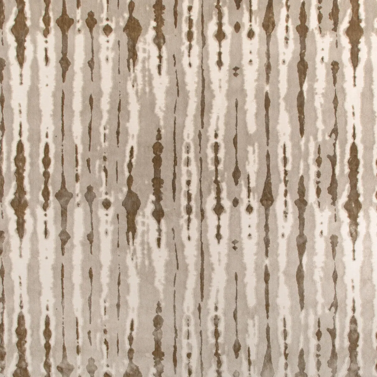Kravet 37106.11.0 Fabric
