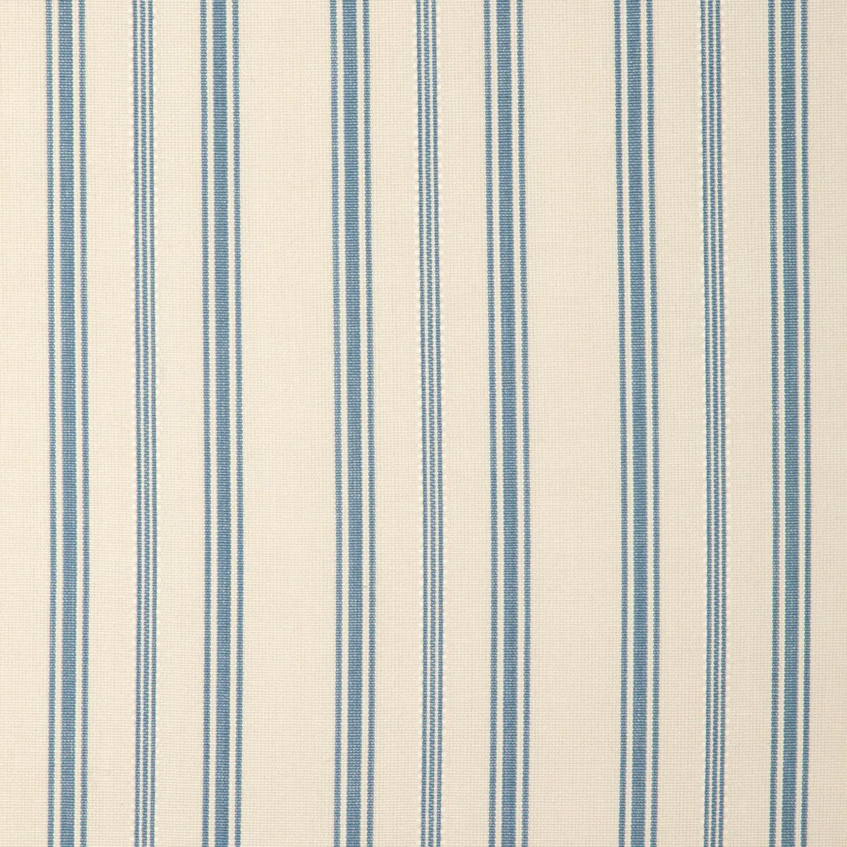 5923-kravet-sea-cliff-denim-fabric-1.webp