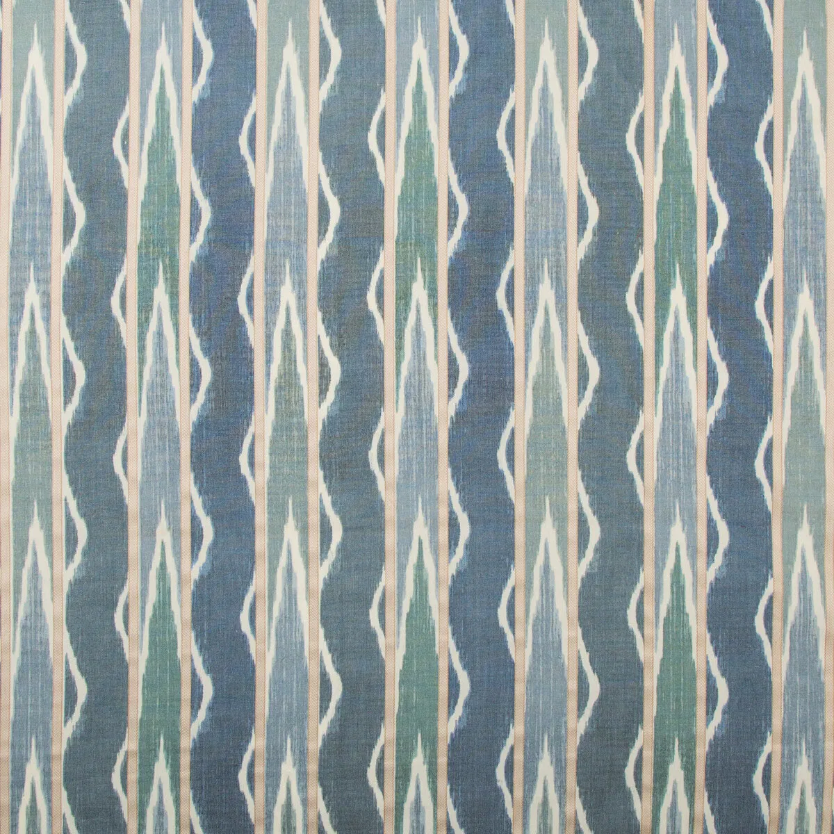 6781-kravet-ubud-marine-fabric-1.webp