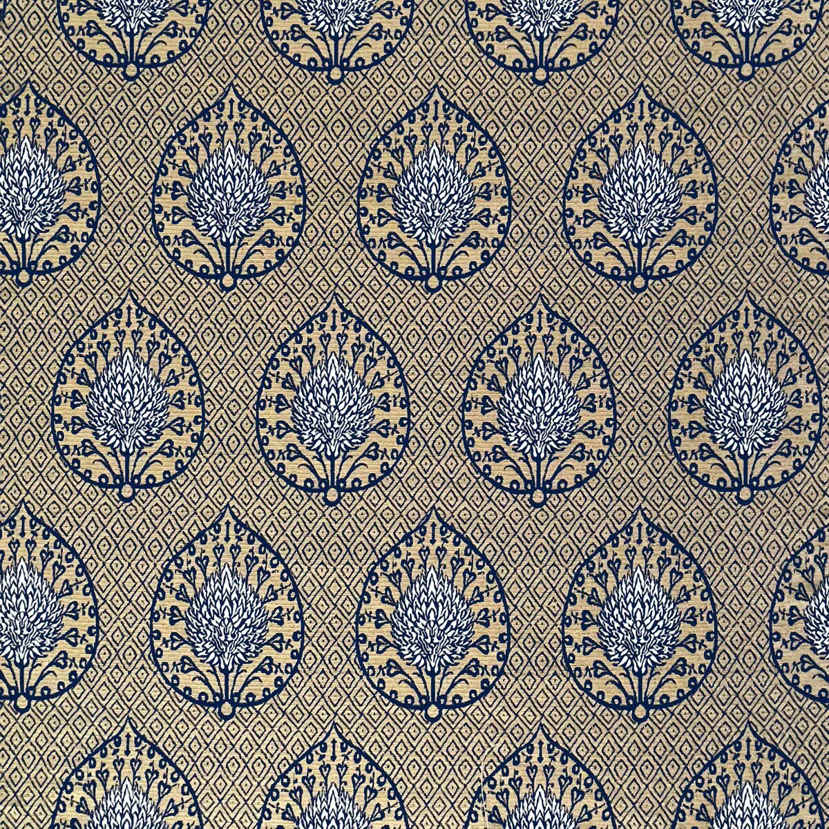GastÃ³n y Daniela Palmeta Fondo Oro Fabric