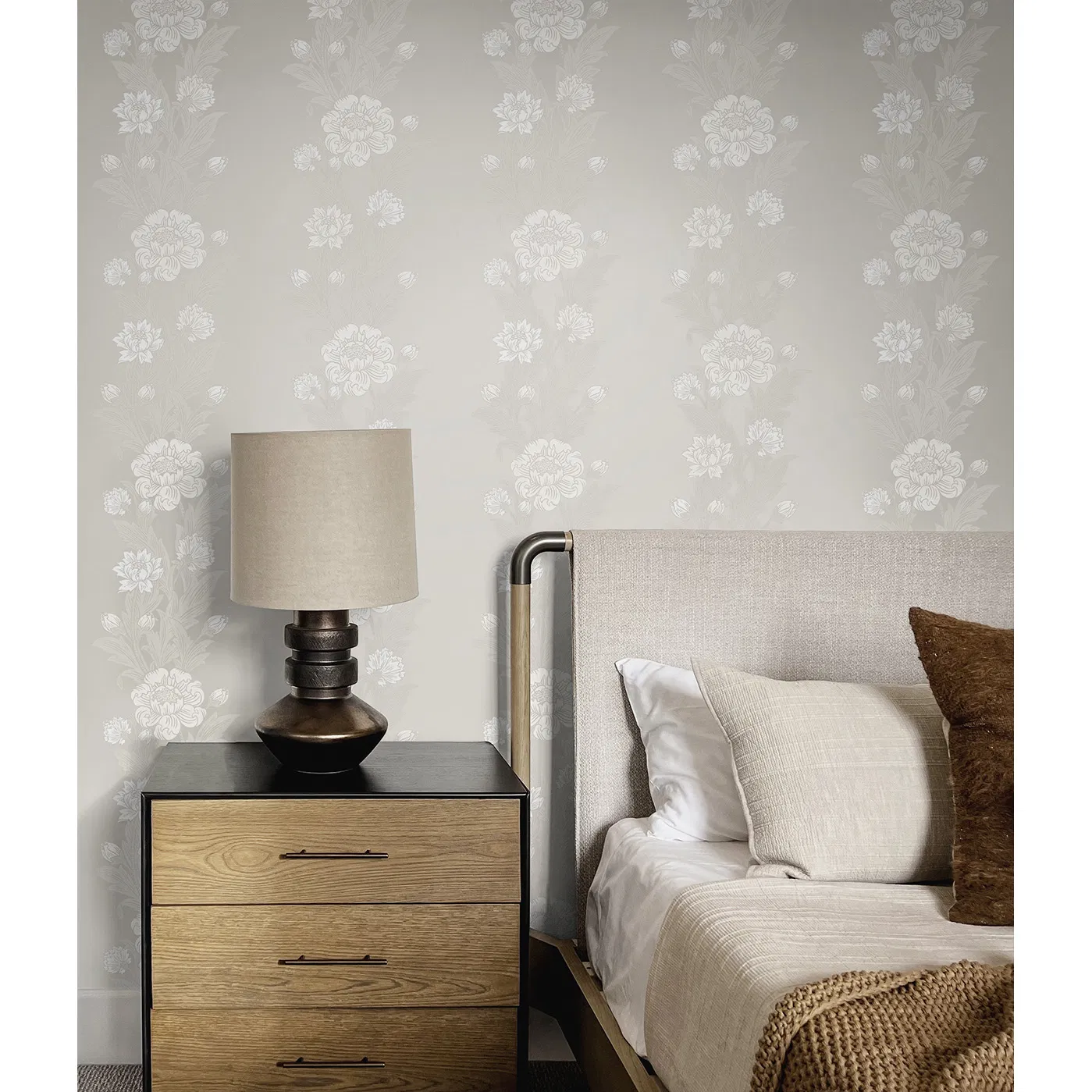 Seabrook Designs Blooming Stripe Metallic Pearl Wallpaper
