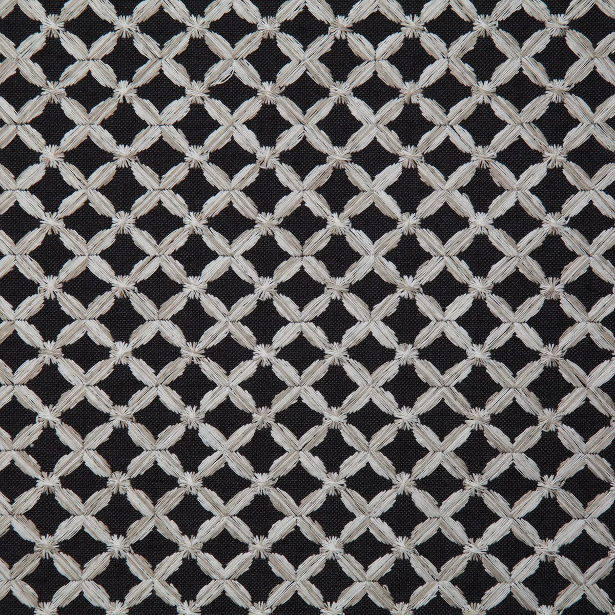 8589-pindler-pindler-dresden-domino-fabric-1.webp